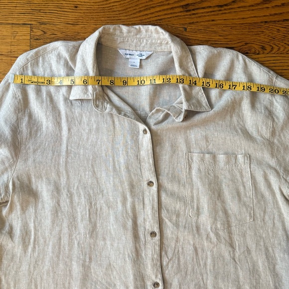 Old Navy Linen Blend Button Up Shirt - Picture 4 of 7